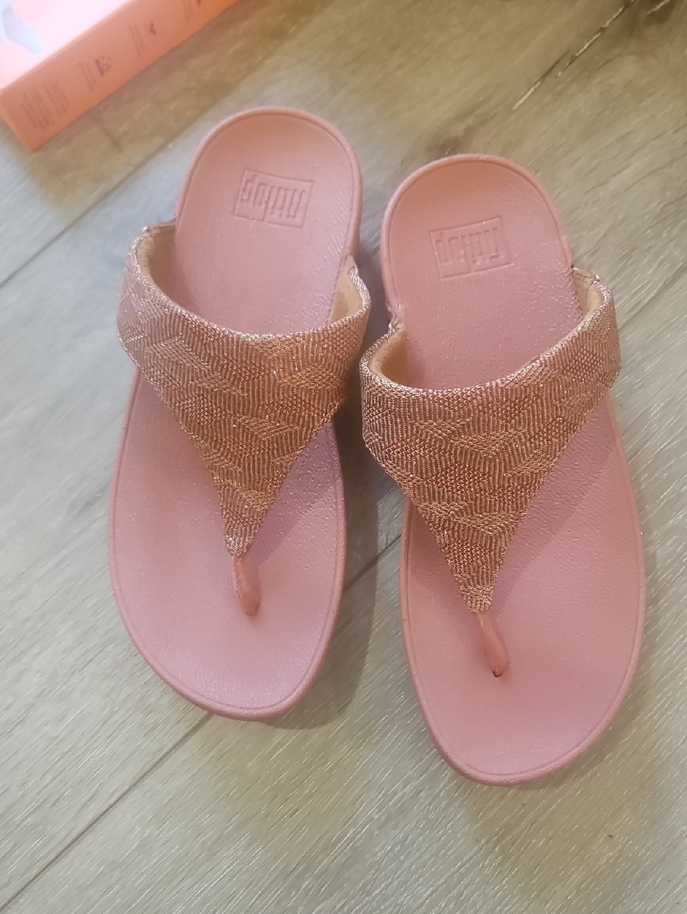 Fitflop Warm Rose Beaded Thong Sandals - Women